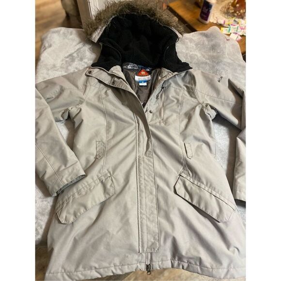 Columbia Jackets & Blazers - COPY - Columbia Womens Omni-Heat Down insulated Parka Small
